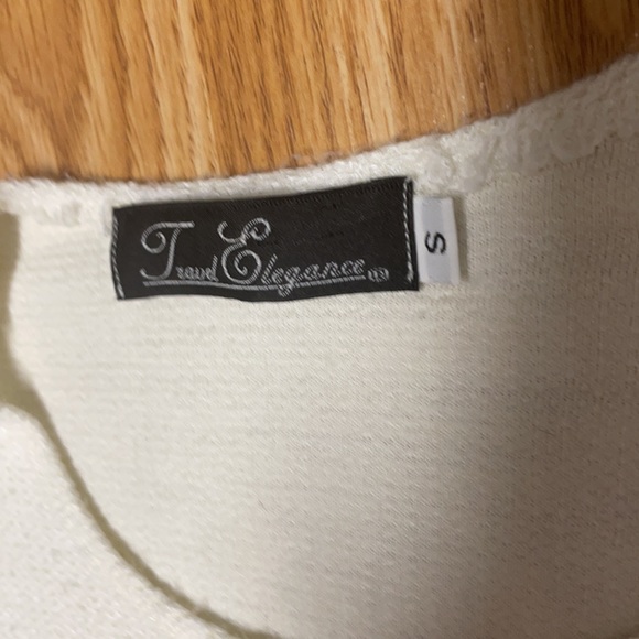 Travel Elegance Size S winter white Top - Picture 9 of 10